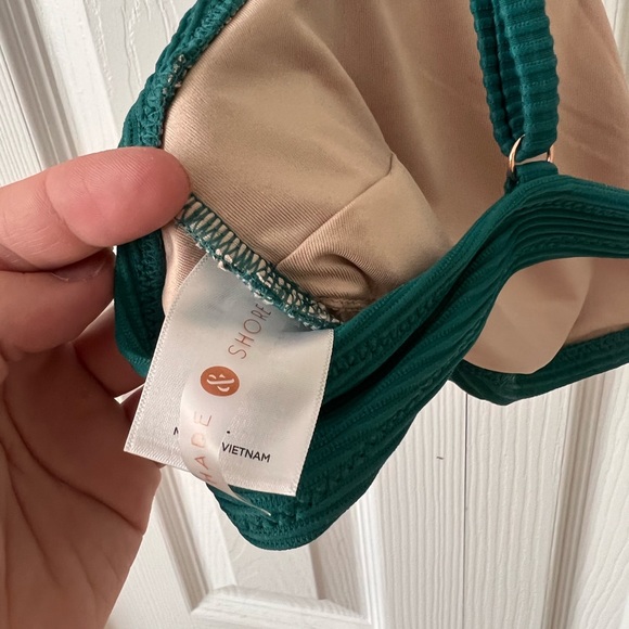 Shade and Shore Green Swim Top - Picture 3 of 3